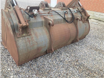 Leasing of Kirk SILOSKOVL MED VOLVOBESLAG  Kirk SILOSKOVL MED VOLVOBESLAG: picture 1