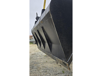 New Bucket Volumenschaufel 300 cm passend zu JCB Q fit Aufnahme: picture 4 New Bucket Volumenschaufel 300 cm passend zu JCB Q fit Aufnahme: picture 4