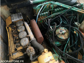 Excavator PELLE GRUE LIEBHERR A901C - 1981: picture 5