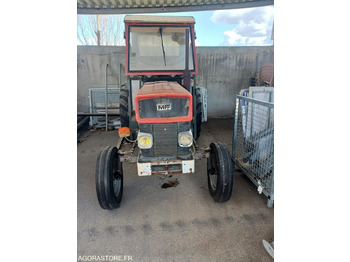 Farm tractor MASSEY FERGUSON 100 series