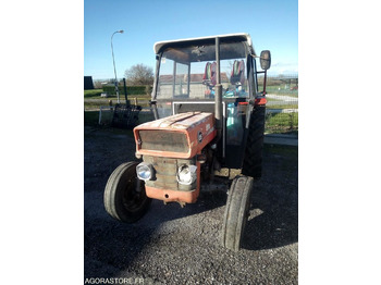 Farm tractor MASSEY FERGUSON 100 series