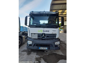 Truck MERCEDES-BENZ