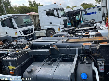 Truck Renault PORTEUR / 318 000km / 2009: picture 2