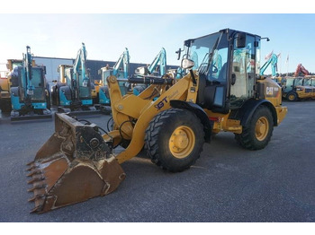 Wheel loader CATERPILLAR 906M