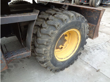 Wheel excavator New Holland MH 4.6: picture 5