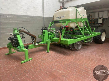 Fertilizer spreader