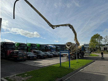 Concrete pump truck Iveco Eurotrakker 410 8X4 CIFA PUMP 24M + MIXER FULL STEEL + REMOTE CONTROL: picture 3