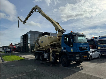 Concrete pump truck Iveco Eurotrakker 410 8X4 CIFA PUMP 24M + MIXER FULL STEEL + REMOTE CONTROL: picture 2