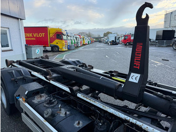 Hook lift truck Mitsubishi Canter 7C18 - EURO 6 + HIAB 5 TON HOOKLIFT: picture 5