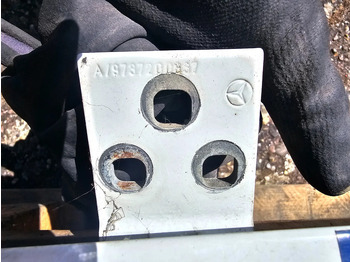 Door and parts for Truck Mercedes-Benz Deur rechts mercedes actros A/97872000887: picture 2