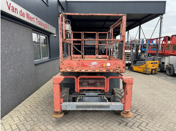 Scissor lift Skyjack SJ 6826RT Schaarhoogwerker / Scissor / Arbeitsbuhne 2015 4X4 Kubota Diesel 10M Werkhoogte: picture 4 Scissor lift Skyjack SJ 6826RT Schaarhoogwerker / Scissor / Arbeitsbuhne 2015 4X4 Kubota Diesel 10M Werkhoogte: picture 4