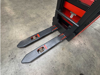 Forklift 09/2017 SERVICE + UVV 03/2026 LINDE L14AP EVO 1.400KG PALLET TRUCK ANT 4.885 HOURS SCALE: picture 4 Forklift 09/2017 SERVICE + UVV 03/2026 LINDE L14AP EVO 1.400KG PALLET TRUCK ANT 4.885 HOURS SCALE: picture 4