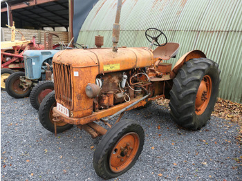 Farm tractor