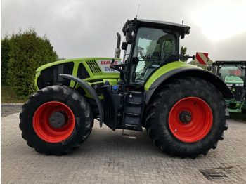 Farm tractor CLAAS Axion 950