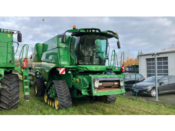 Combine harvester JOHN DEERE S680