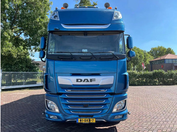 Container transporter/ Swap body truck DAF XF 530 FAS: picture 3
