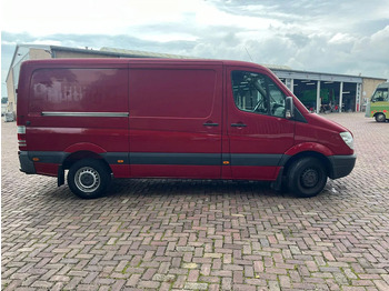 Panel van Mercedes-Benz Sprinter 313 CDI L2H1: picture 4