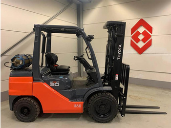 LPG forklift TOYOTA FGF 30