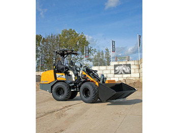 New Compact loader Giant Jubileum modellen G2500 HD & G2700 HD: picture 4