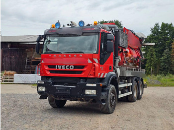 Vacuum truck IVECO Trakker