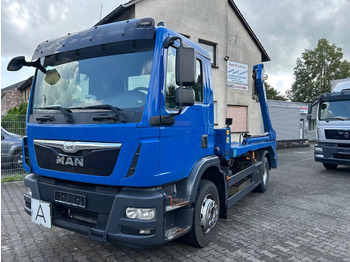 Skip loader truck MAN TGM 15.290