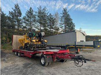 Asphalt paver CATERPILLAR AP300