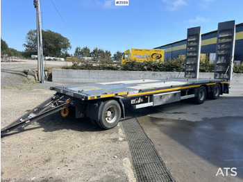 Low loader trailer