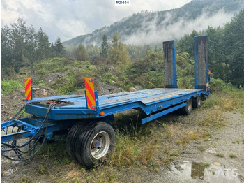 Low loader trailer