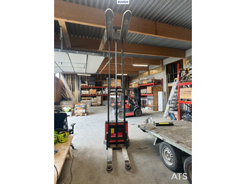 Stacker Toyota 7SM12: picture 3