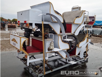 Livestock semi-trailer