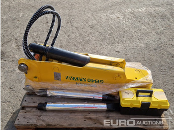 Hydraulic hammer SOOSAN