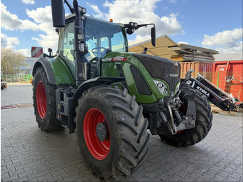 Farm tractor FENDT 718 Vario