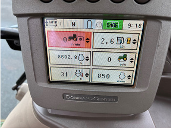 Farm tractor John Deere 7430: picture 3