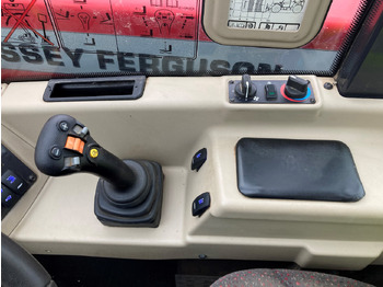 Telescopic handler Massey Ferguson Telekoplader TH 7038: picture 3