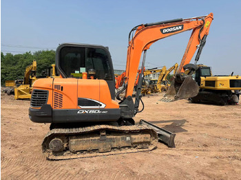 Crawler excavator DOOSAN DX60: picture 5