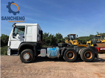 Tractor unit SINOTRUK HOWO Truck Head 371: picture 3