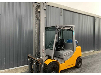 LPG forklift Jungheinrich TFG430s: picture 4