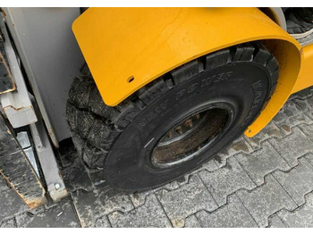 LPG forklift Jungheinrich TFG430s: picture 2