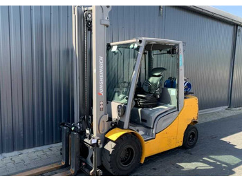 LPG forklift JUNGHEINRICH TFG