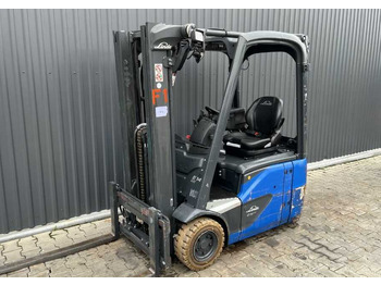 Electric forklift LINDE E