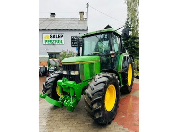 Farm tractor John Deere 6400: picture 5