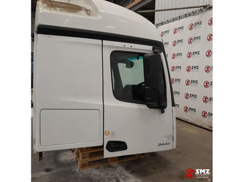 Cab and interior for Truck Mercedes-Benz Occ cabine RHD Mercedes: picture 4