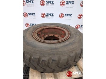 Tire PIRELLI