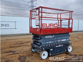 Scissor lift SKYJACK