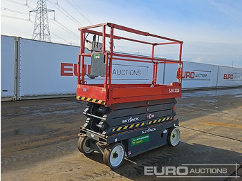 Scissor lift SKYJACK