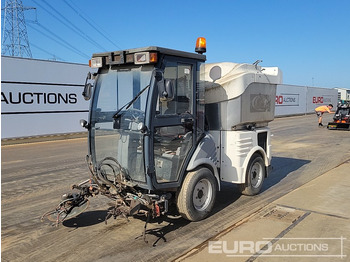 Road sweeper HAKO