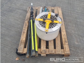 Construction equipment Podlite 110Volt LED Work Light & Tripod Stand, Makita 5903 110Volt Circular Saw: picture 2