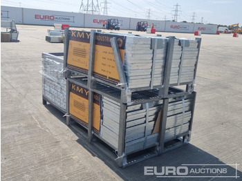 Construction equipment Unused 2025 KMY INDUSTRIAL Steel Grating (2 of), Stillage of Metal Fencing Posts: picture 3