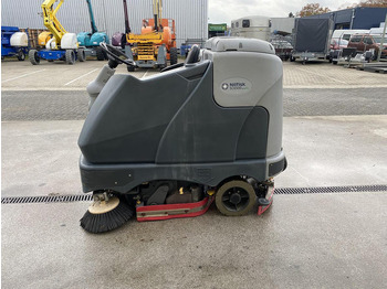 Scrubber dryer Nilfisk SC6500 1100C, Veeg- Schrobmachine: picture 5
