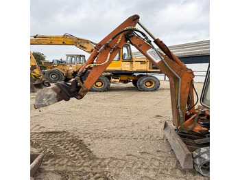 Mini excavator Schaeff HR 02: picture 4 Mini excavator Schaeff HR 02: picture 4